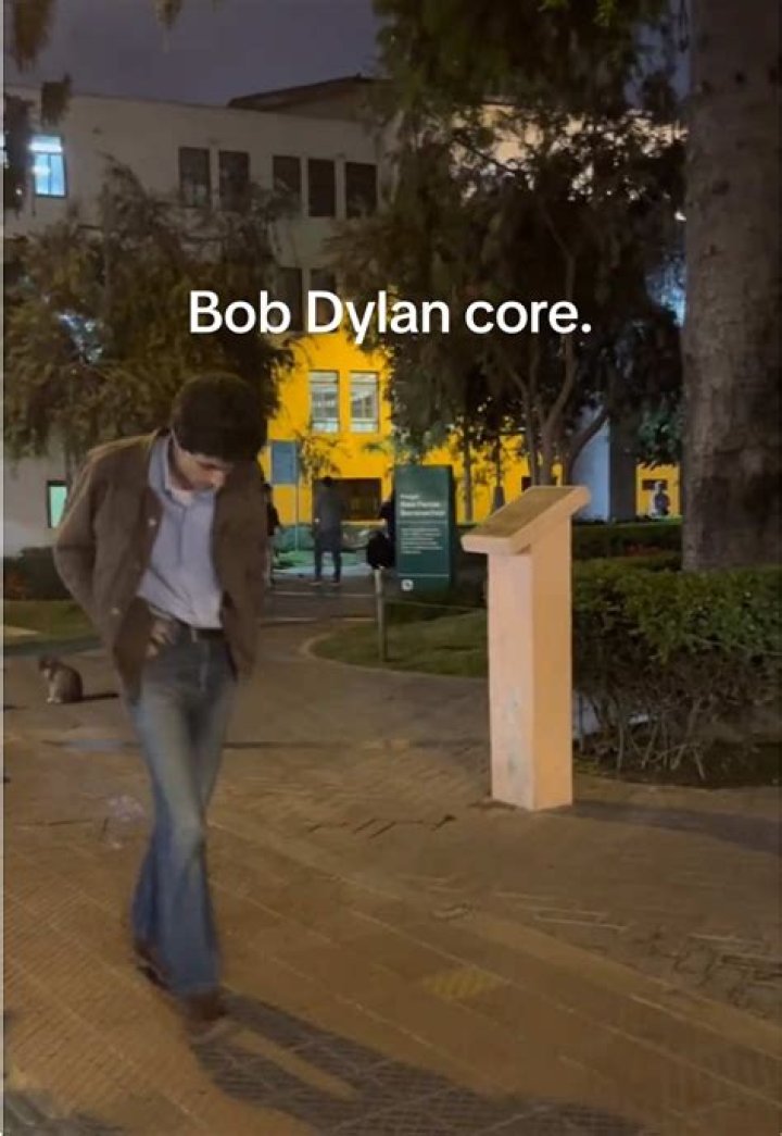 Exploring Bob Dylan's Residence: A Journey Through His Life and Homes